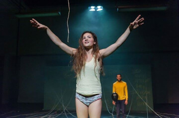 Bronks - Wij/Zij | Next 2016