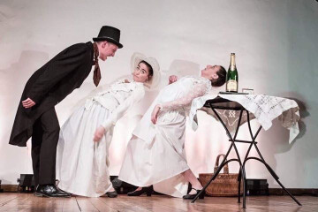 'Cocooned in Kazan' @ Paris Fringe 2017