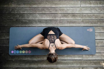 €5 Vinyasa Yoga au Salon with Audrey