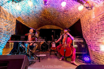 Aswi ghetit en concert au café noir