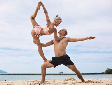 Acroyoga W/ Aria & Gus