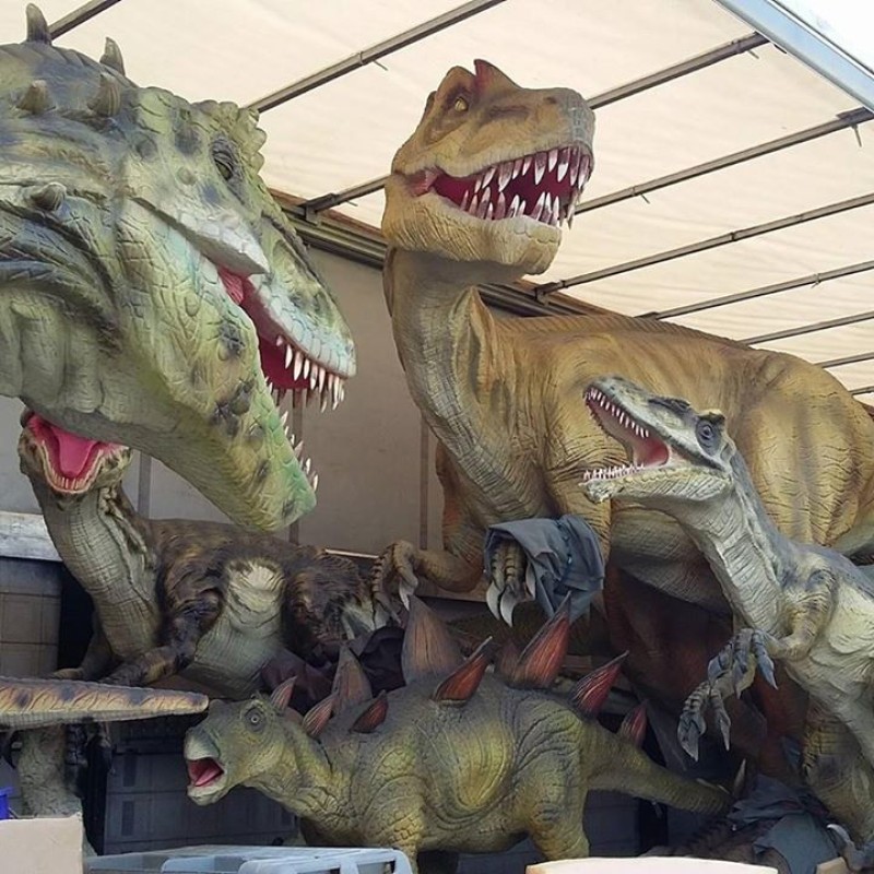 Animation Dinosaures Auchan Porte d'Espagne