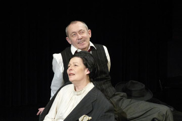 Adieu Wien ou les rescapés de l'apocalypse joyeuse