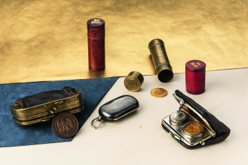 "Chic et utile, l'art du porte-monnaie"