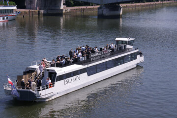 CROISIÈRE-PROMENADE SUR LA SEINE