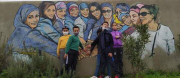 "Ici , ce n'est pas comme ailleurs!": déambulation urbaine dans le quartier Petit Bard/Pergola