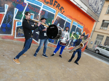 Classic Béton + Oriental Living Room