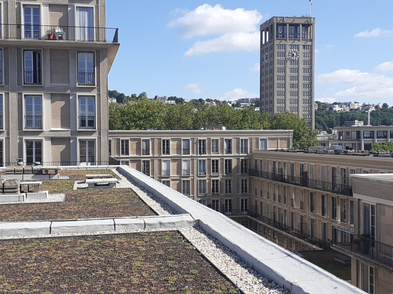 Visite guidée : le centre reconstruit face aux défis de la rénovation énergétique