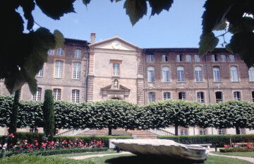 À la découverte d'un patrimoine hospitalier au fil des siècles et au bord de la Garonne