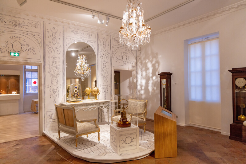 Mon Précieux....Mobilier du château de Reynerie