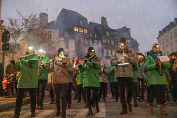 Déambulation musicale avant le lancement des illuminations