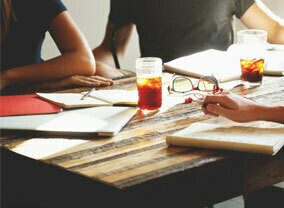 Bavardages : ateliers de conversation en français langues étrangère (FLE)