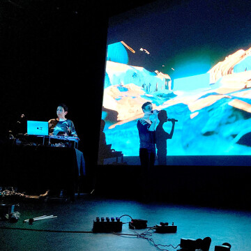 "Payvagues" avec Florence Jou et Valérie Vivancos