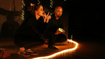 ... au spectacle "Desnonimo"