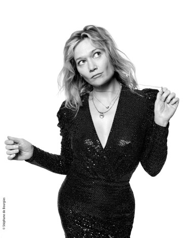 "In Vigneaux Veritas" : le nouveau spectacle de l'humoriste Caroline Vigneaux