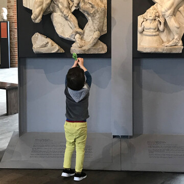 À petits pas [Visite en famille - 3-5 ans]