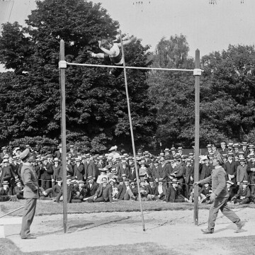 "Popularisation et popularité du sport à la Belle Époque et dans l'entre-deux-guerres"