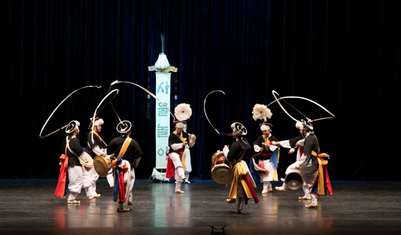 « Kim Duk-soo Samul Nori » Spectacle de percussions et danses traditionnelles de Corée