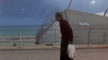 "A stone’s throw", un film de Razan ALSALAH au FID Marseille