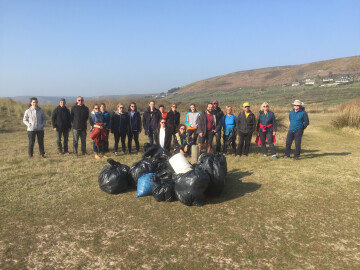 Vauville/50 : Chantier de nettoyage de la réserve naturelle de la Mare de Vauville