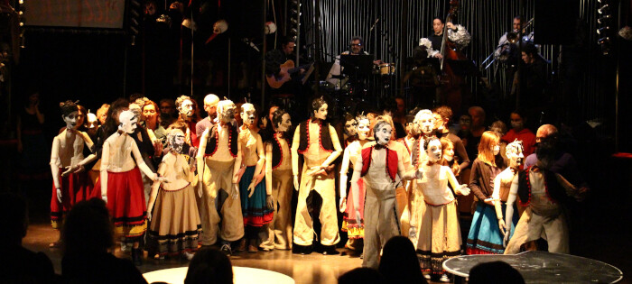 LE BAL MARIONNETTIQUE