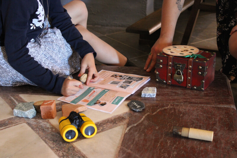 Étienne enquête : jeu de piste en autonomie