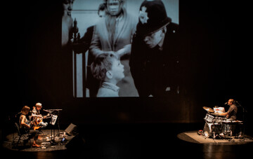 JEMIMA & JOHNNY / Compagnie Akousma