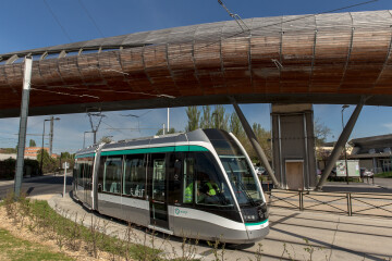 À bord du T8 : un voyage architectural le long du tram