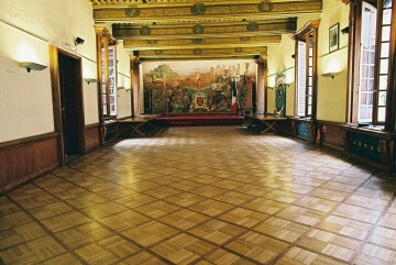 Entrez dans la salle des états de l'Albigeois pour admirer son plafond peint XVIIIe, et découvrez de nombreuses animations !