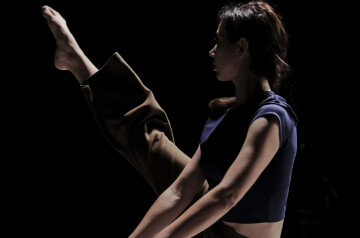 Souvent je commence par tomber - Cie MouvemenT(é)s / Aurore Floréancig