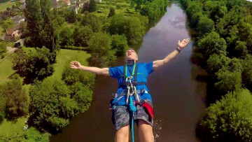 saut à l'élastique le blanc