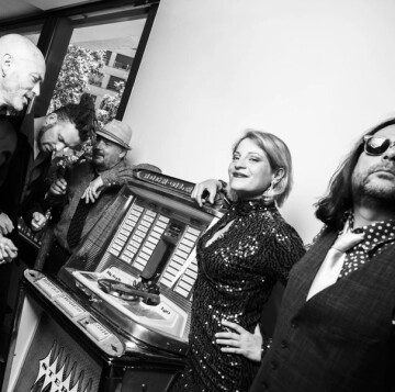 MADAME ROBERT + PERFECTO