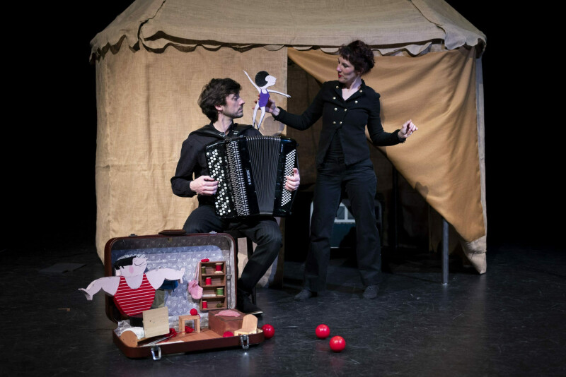 22 mars - Dimanche en famille - Circo Tricot – Compagnie 3 secondes