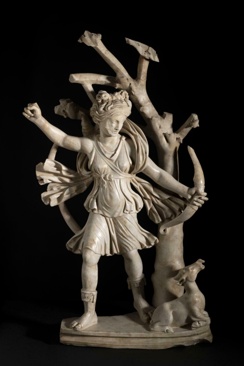 La statue de Diane chasseresse