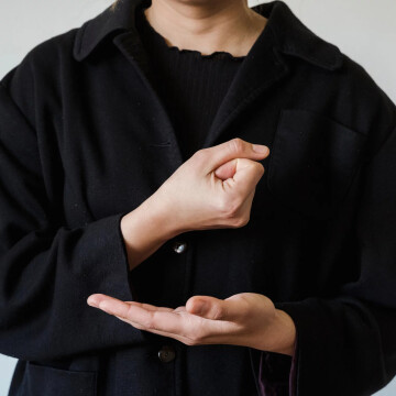Initiation à la Langue des Signes Française