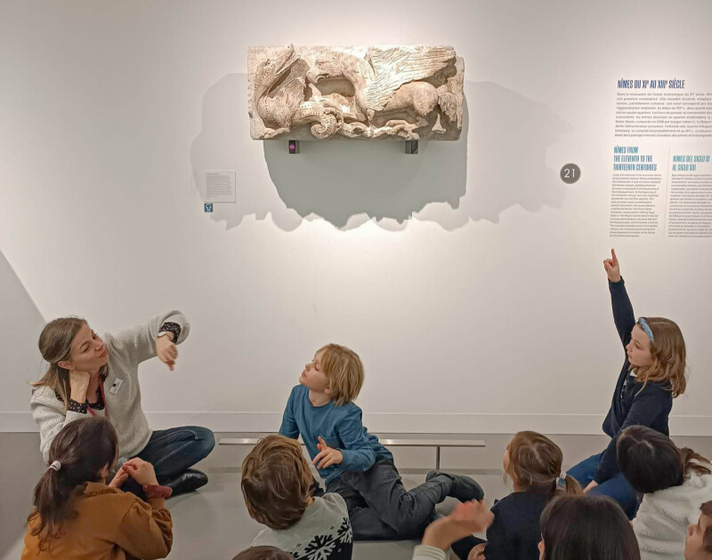 Visite-atelier famille : À la recherche des créatures médiévales !