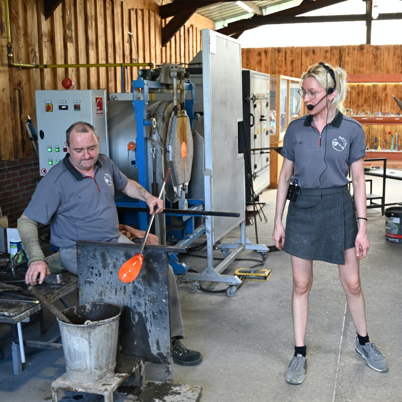 Démonstration des souffleurs de verre