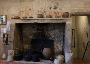 Visite à la lueur des lampes de poches