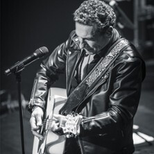 Attitude - Hommage à Johnny