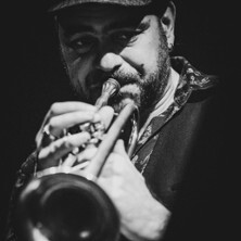 Nicolas Gardel - Mano Figa