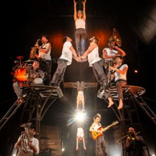 Ostinato - Cie Akoreacro - L'Espace Chapiteau de la Mer - La Seyne-sur-Mer