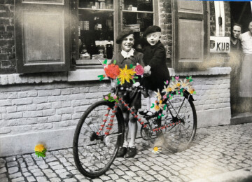 Broderie sur cartes postales