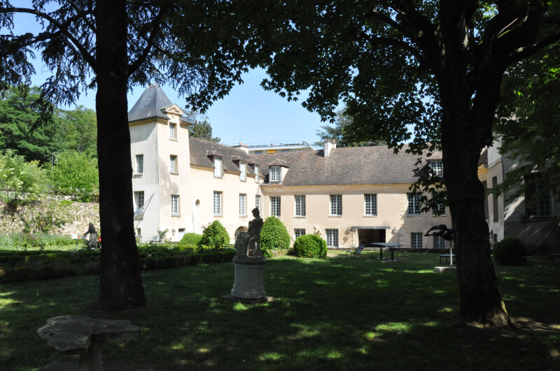 Chasse aux trésors dans le jardin de sculptures