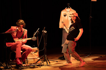 In Limbo par la compagnie Anapnoi