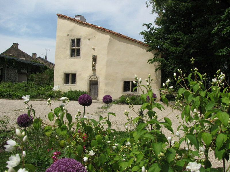 Découverte ludique du jardin autour de la maison natale de Jeanne d'Arc