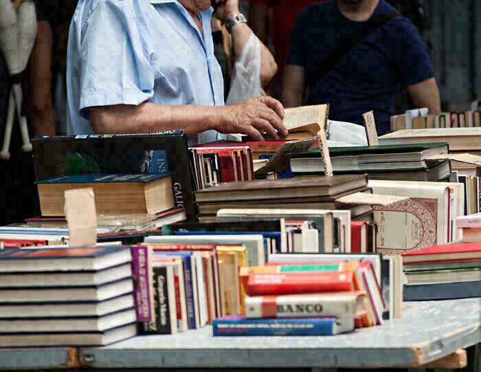 Livres, BD, CD, jeux de société…