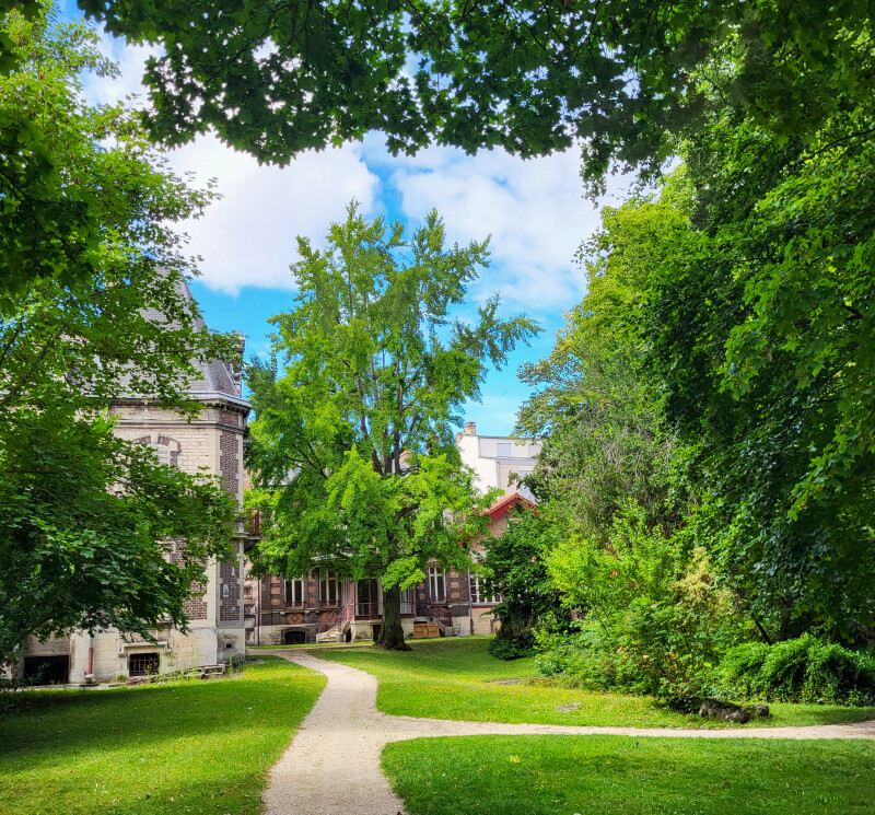 Découverte de l’histoire de la maison Marot et de son jardin – visite commentée