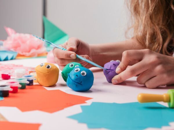 ATELIER PATE A MODELER / PATE A SEL MAISON