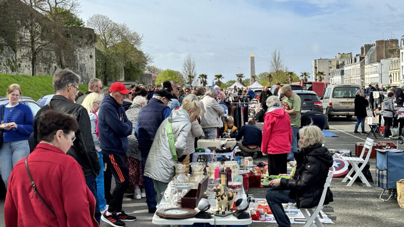 Braderie Esplanade Mariette