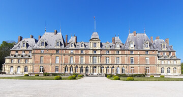 Viste libre des collections permanentes et de l'exposition temporaire "De la pierre à la plume"